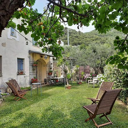 Casa Olivia Lacrema Finale Ligure Eksteriør billede